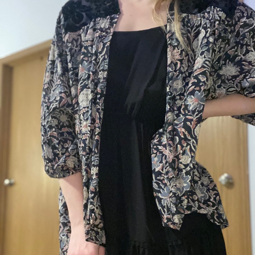Abercrombie & Fitch kimono style wrap